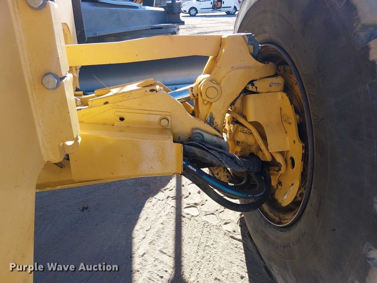 image for item EE5055 2015 John Deere 772 GP motor grader