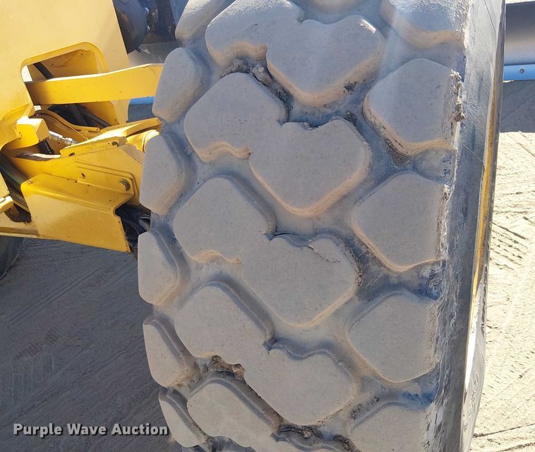 image for item EE5055 2015 John Deere 772 GP motor grader