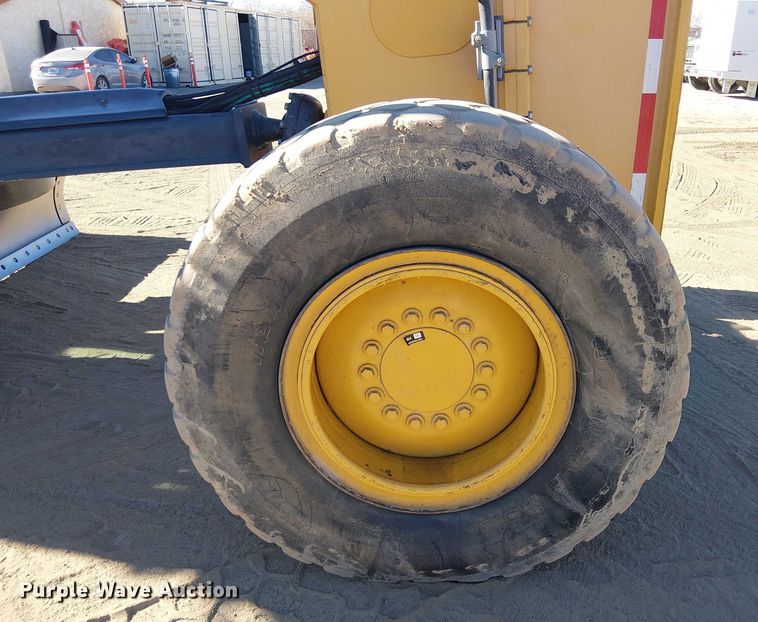 image for item EE5055 2015 John Deere 772 GP motor grader