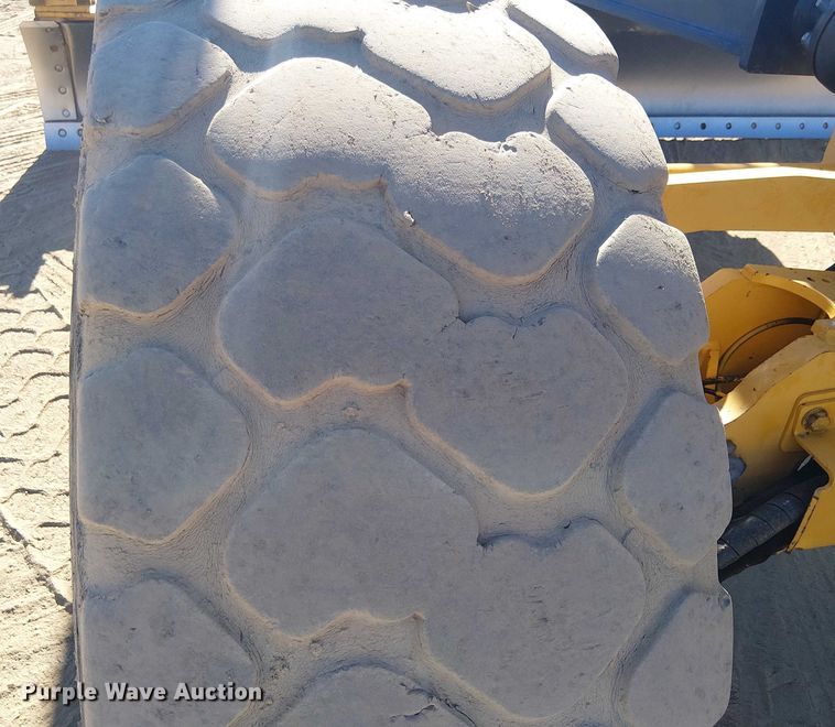 image for item EE5055 2015 John Deere 772 GP motor grader