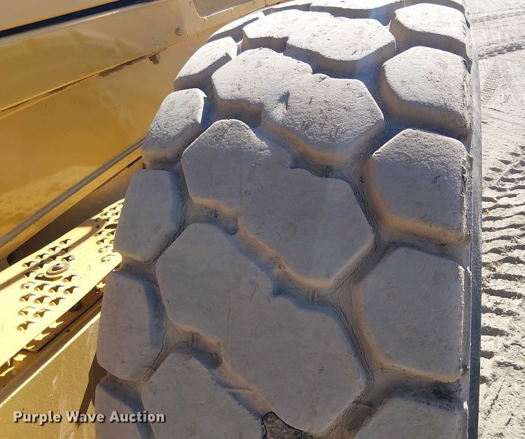 image for item EE5055 2015 John Deere 772 GP motor grader