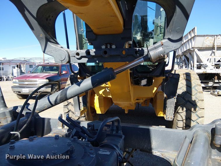 image for item EE5056 2015 John Deere 872 GP motor grader