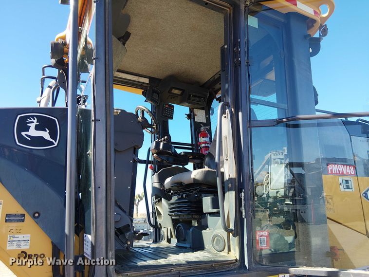 image for item EE5056 2015 John Deere 872 GP motor grader