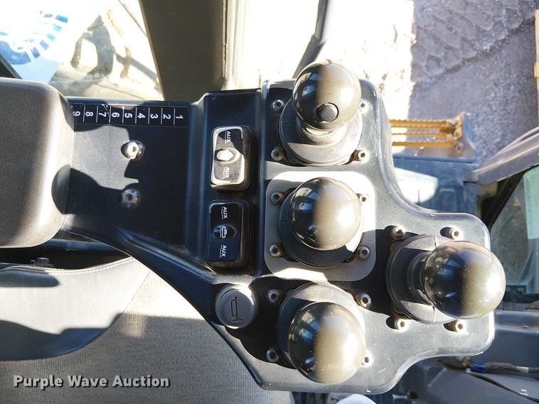 image for item EE5056 2015 John Deere 872 GP motor grader