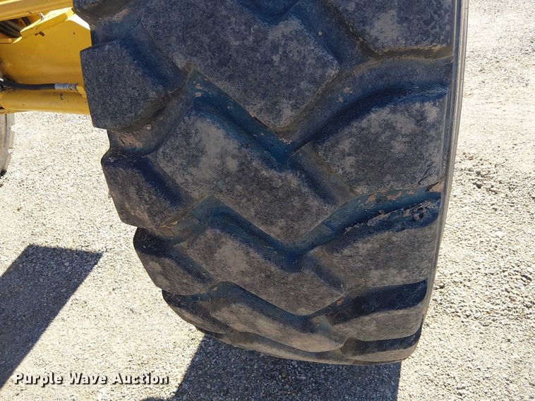 image for item EE5056 2015 John Deere 872 GP motor grader