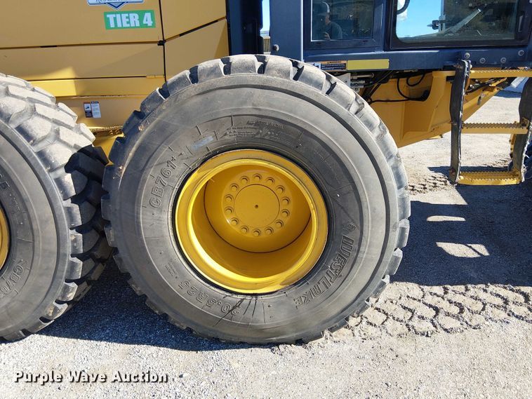 image for item EE5056 2015 John Deere 872 GP motor grader