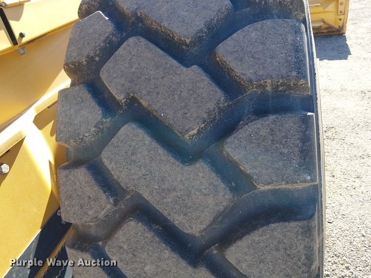 image for item EE5056 2015 John Deere 872 GP motor grader