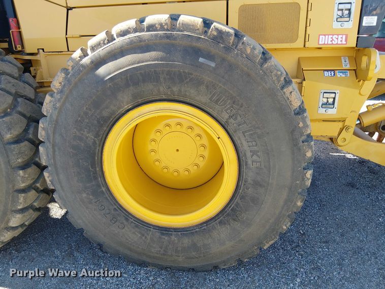 image for item EE5056 2015 John Deere 872 GP motor grader