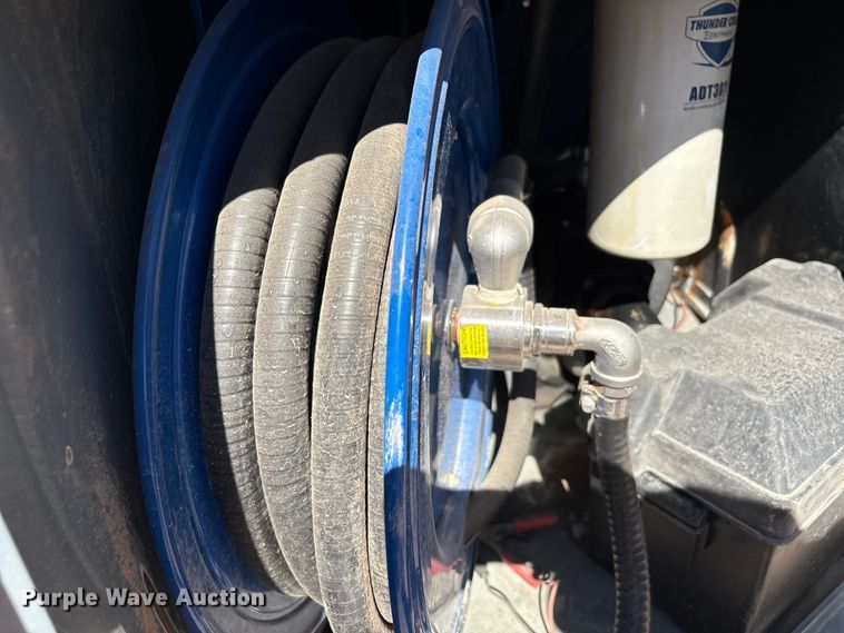 image for item EF6157 2014 LDJ Manufacturing ADT750-D fuel trailer