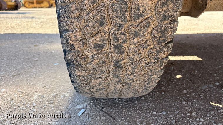 image for item EF6157 2014 LDJ Manufacturing ADT750-D fuel trailer