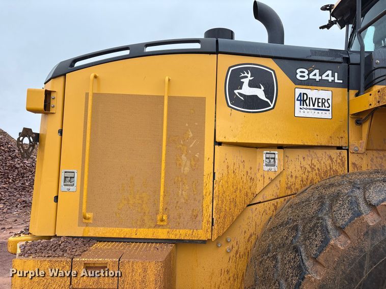 image for item EF6198 2022 John Deere 844L wheel loader
