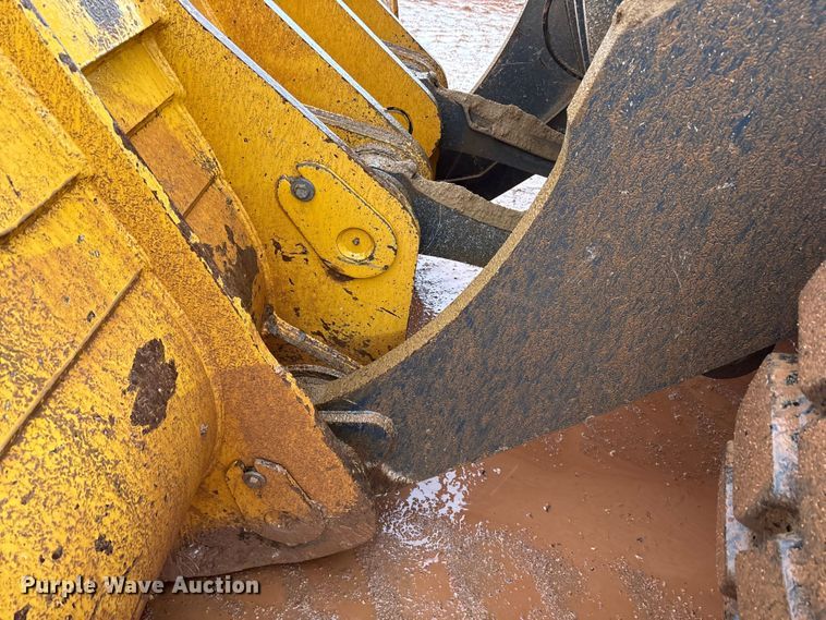 image for item EF6198 2022 John Deere 844L wheel loader
