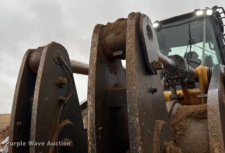 image for item EF6198 2022 John Deere 844L wheel loader