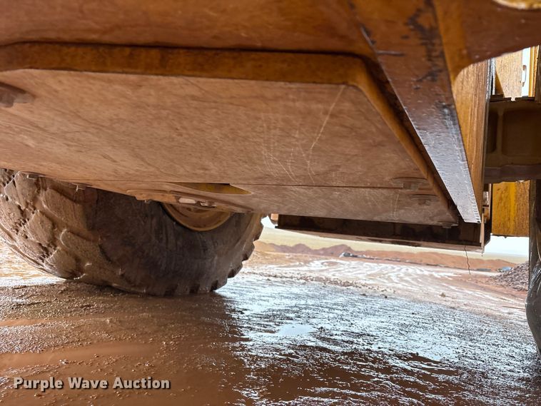 image for item EF6198 2022 John Deere 844L wheel loader