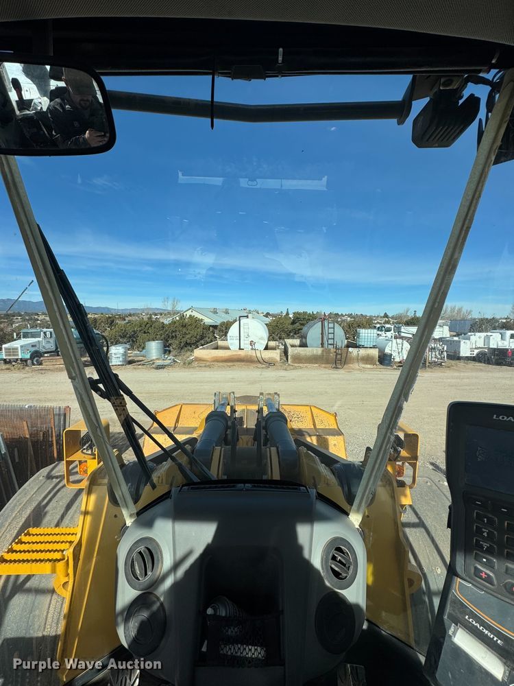 image for item EF6198 2022 John Deere 844L wheel loader