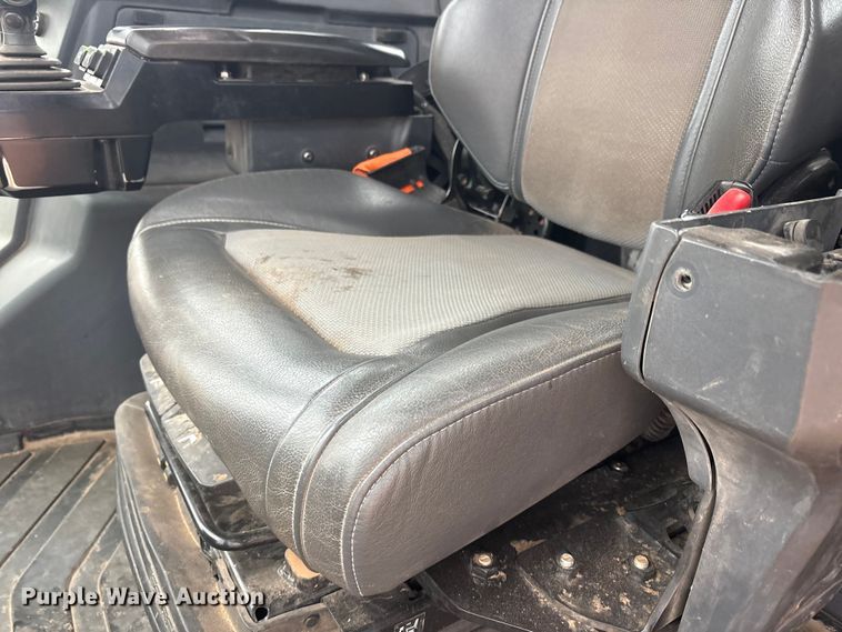 image for item EF6198 2022 John Deere 844L wheel loader