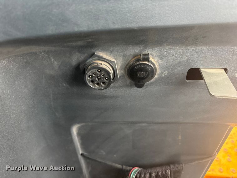 image for item EF6198 2022 John Deere 844L wheel loader