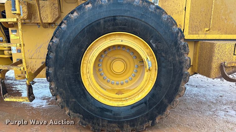 image for item EF6198 2022 John Deere 844L wheel loader
