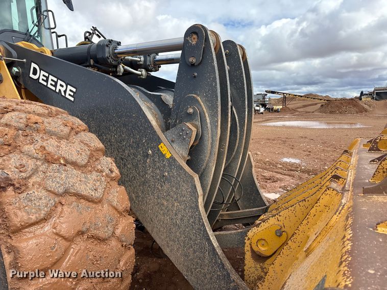 image for item EF6200 2021 John Deere 844L wheel loader