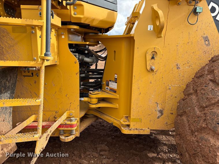 image for item EF6200 2021 John Deere 844L wheel loader