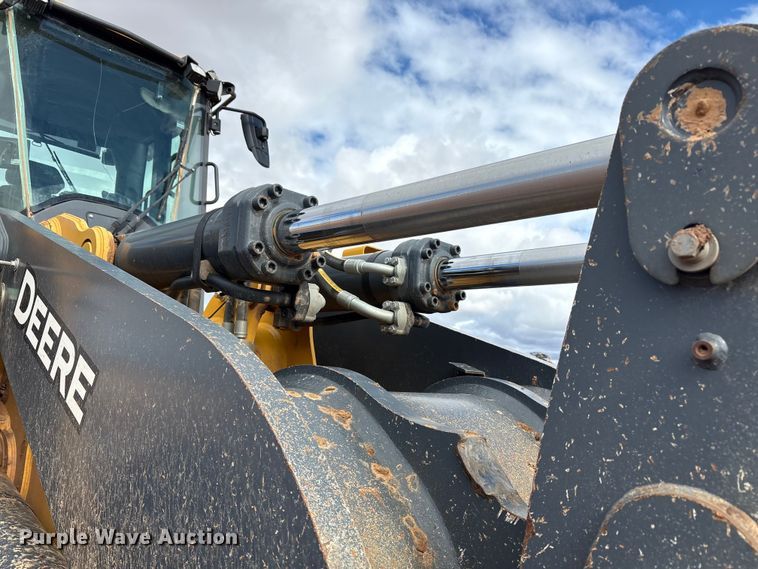 image for item EF6200 2021 John Deere 844L wheel loader