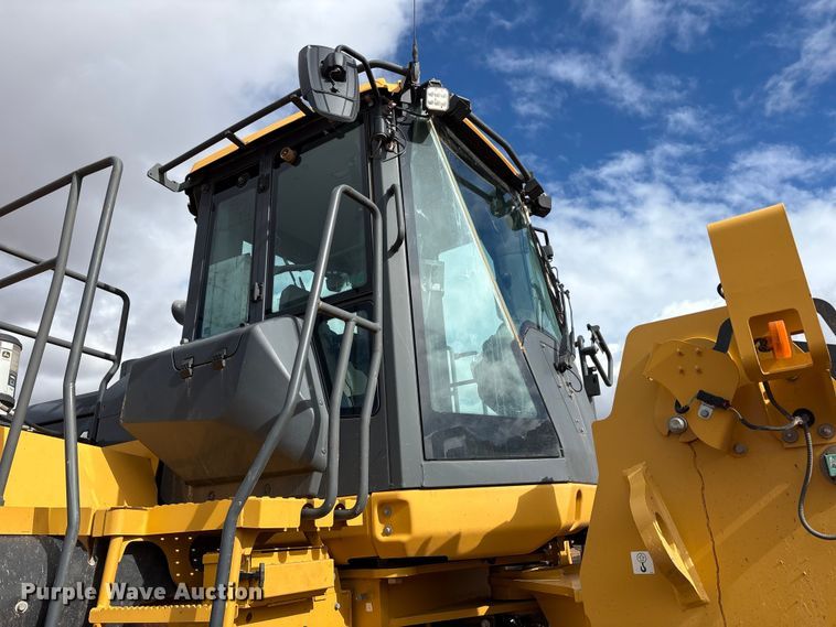 image for item EF6200 2021 John Deere 844L wheel loader