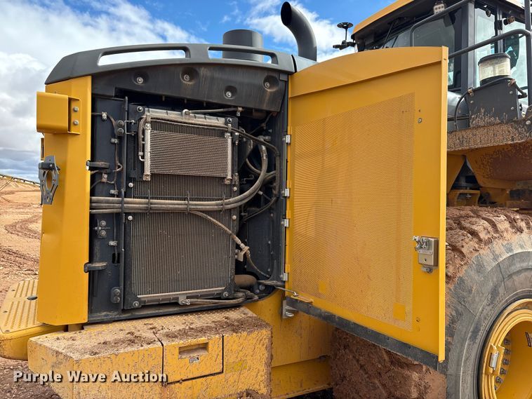 image for item EF6200 2021 John Deere 844L wheel loader