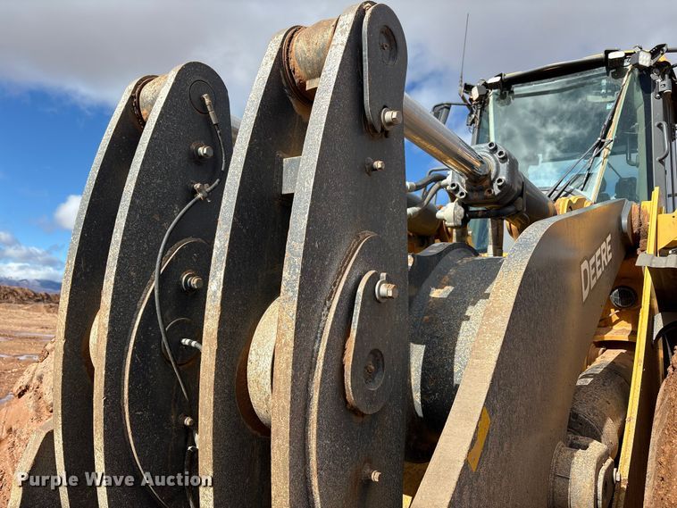 image for item EF6200 2021 John Deere 844L wheel loader