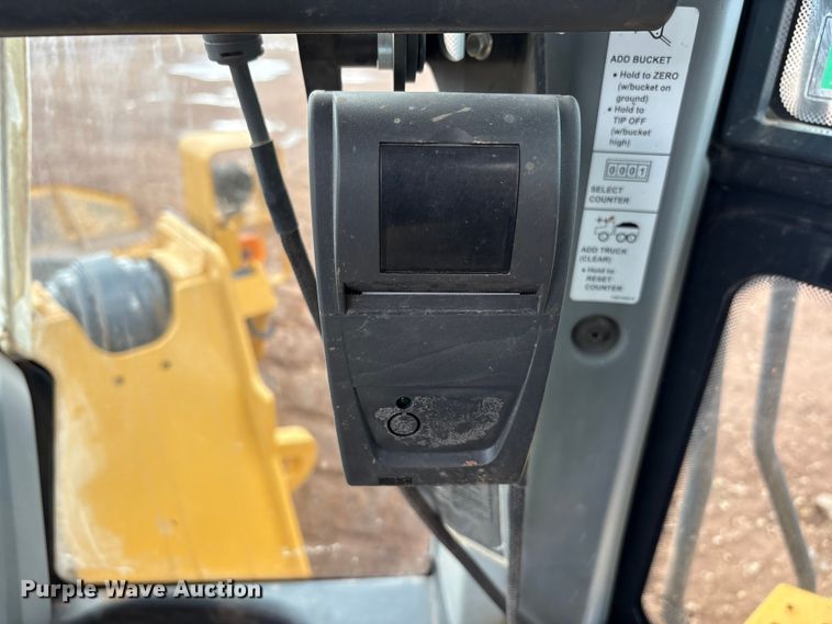 image for item EF6200 2021 John Deere 844L wheel loader