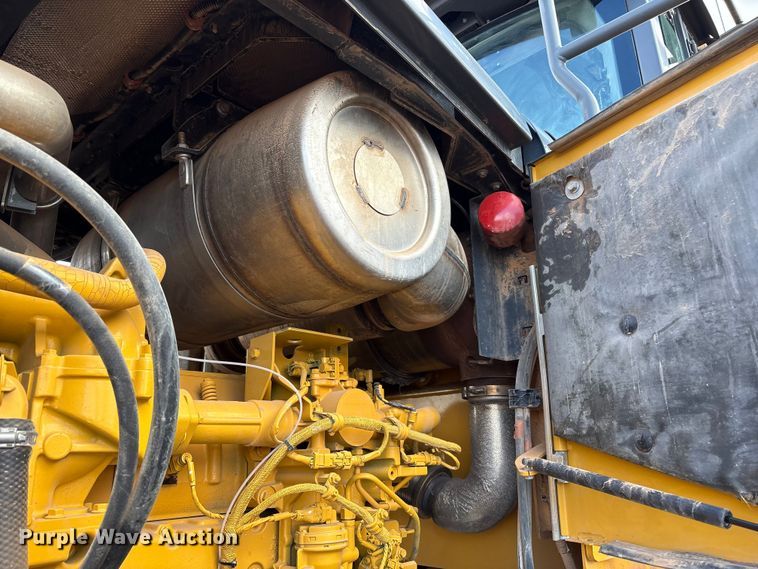 image for item EF6200 2021 John Deere 844L wheel loader