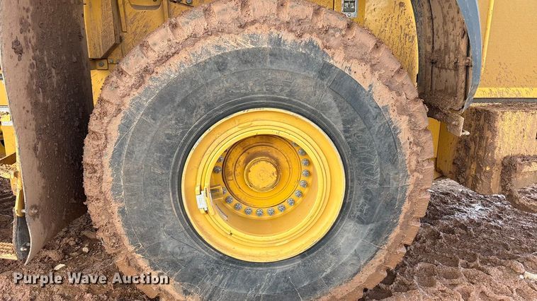 image for item EF6200 2021 John Deere 844L wheel loader