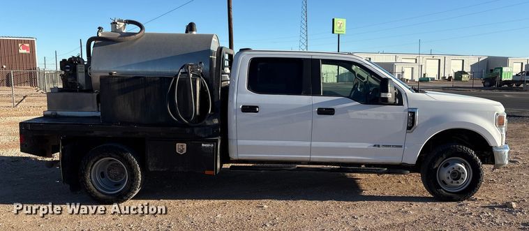 image for item EF6201 2022 Ford F350 Super Duty flatbed pickup truck