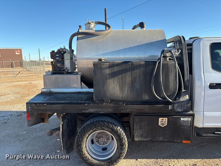 image for item EF6201 2022 Ford F350 Super Duty flatbed pickup truck