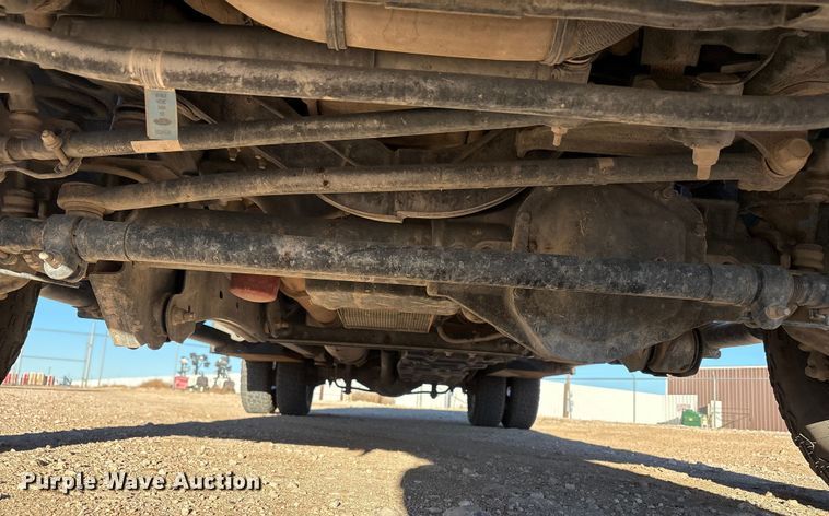 image for item EF6201 2022 Ford F350 Super Duty flatbed pickup truck