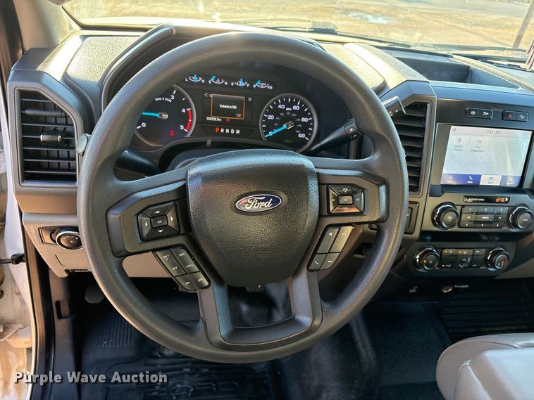 image for item EF6201 2022 Ford F350 Super Duty flatbed pickup truck