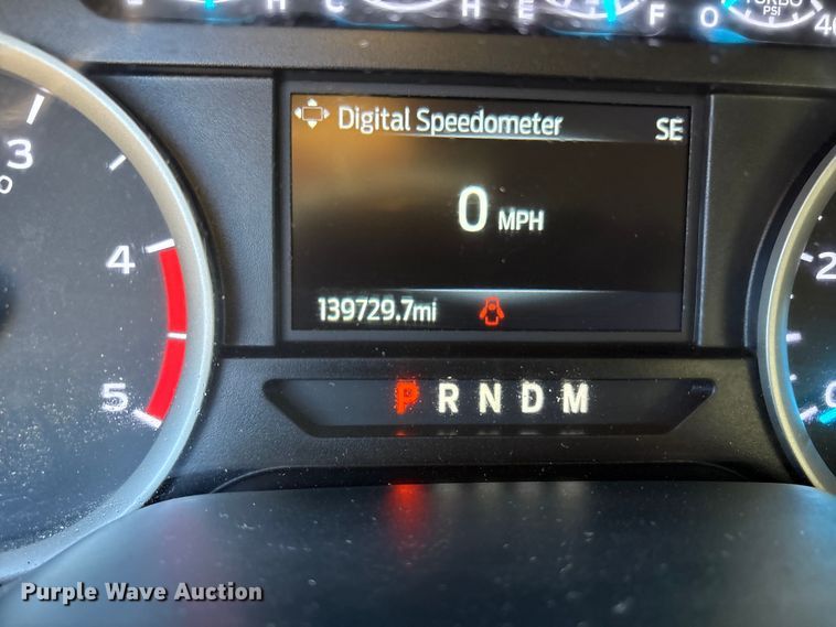 image for item EF6201 2022 Ford F350 Super Duty flatbed pickup truck