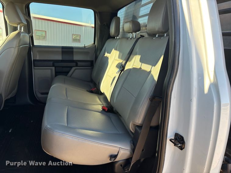 image for item EF6201 2022 Ford F350 Super Duty flatbed pickup truck