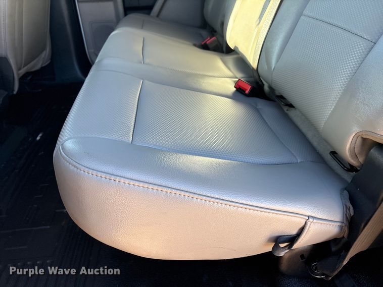 image for item EF6201 2022 Ford F350 Super Duty flatbed pickup truck