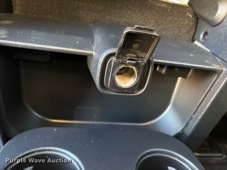 image for item EF6201 2022 Ford F350 Super Duty flatbed pickup truck