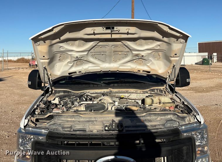 image for item EF6201 2022 Ford F350 Super Duty flatbed pickup truck