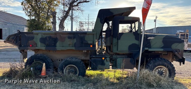 image for item EF6206 1990 Am General M929A2 dump truck