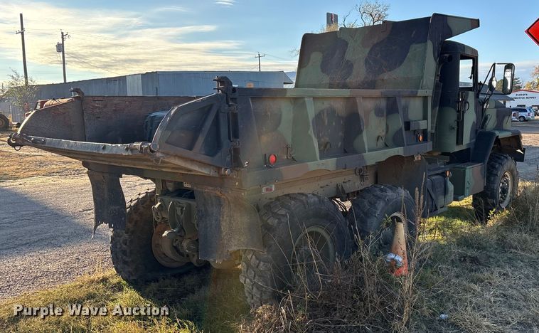 image for item EF6206 1990 Am General M929A2 dump truck