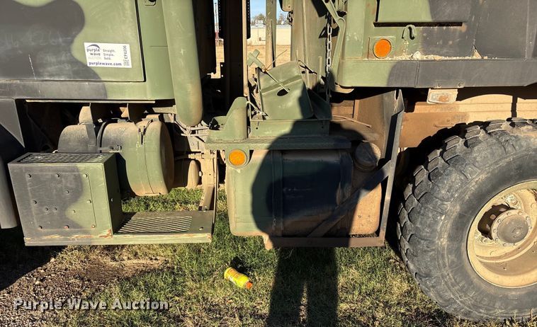 image for item EF6206 1990 Am General M929A2 dump truck