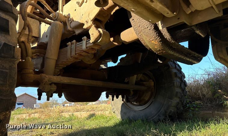 image for item EF6206 1990 Am General M929A2 dump truck