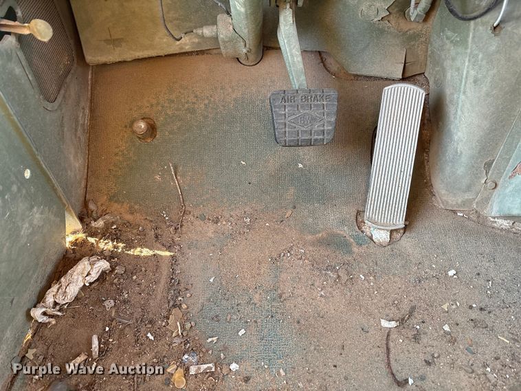 image for item EF6206 1990 Am General M929A2 dump truck