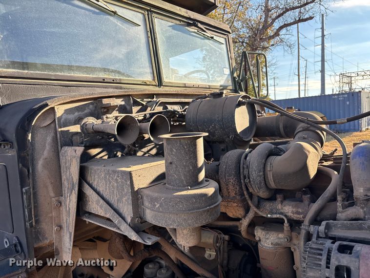 image for item EF6206 1990 Am General M929A2 dump truck