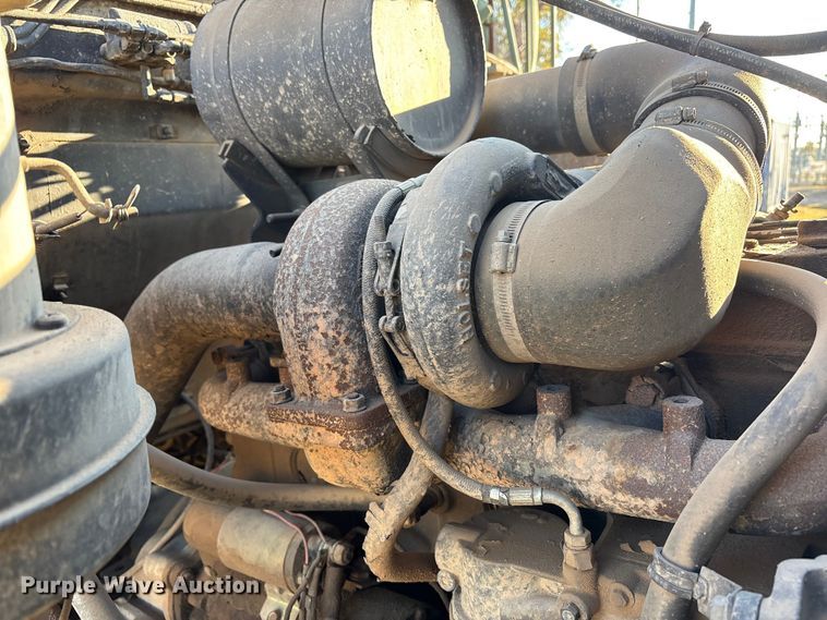 image for item EF6206 1990 Am General M929A2 dump truck