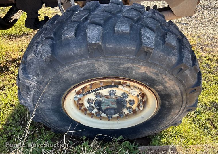 image for item EF6206 1990 Am General M929A2 dump truck