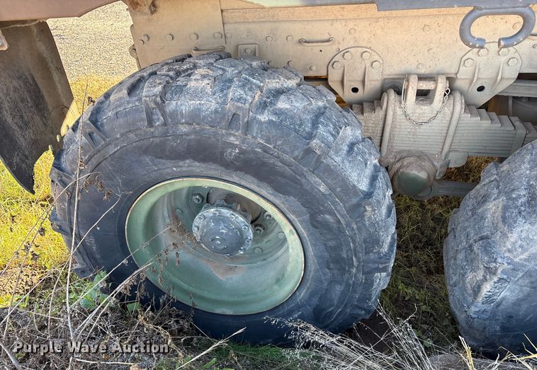 image for item EF6206 1990 Am General M929A2 dump truck