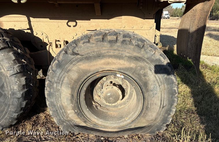 image for item EF6206 1990 Am General M929A2 dump truck